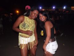 Oktober 10 Anos